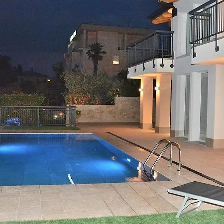 Апартаменты North House With Pool And View *
