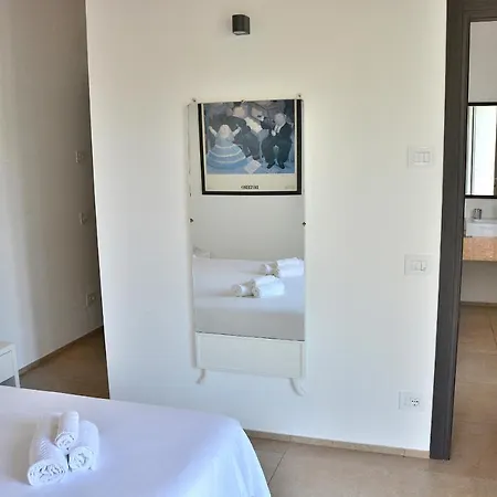 North House With Pool And View *